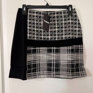 Desigual Womens Skirt Medium Black Herringbone Plaid‎ Stretch Pull On Mini NWT